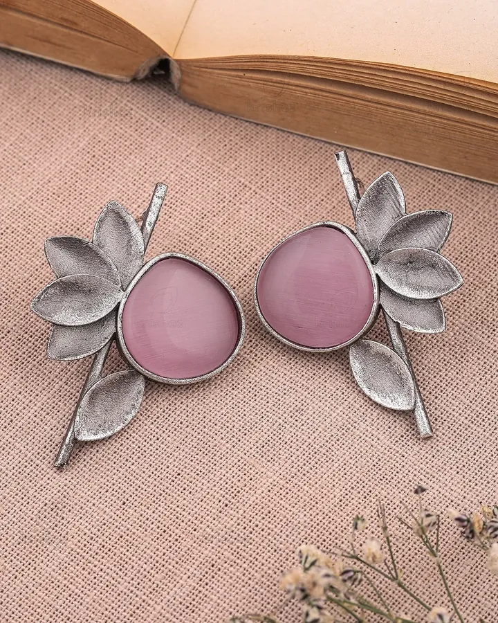 Emma studs in pink